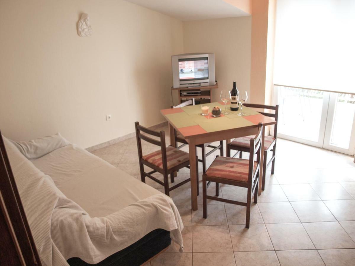 Apartment Pletikosic Kaštela Εξωτερικό φωτογραφία