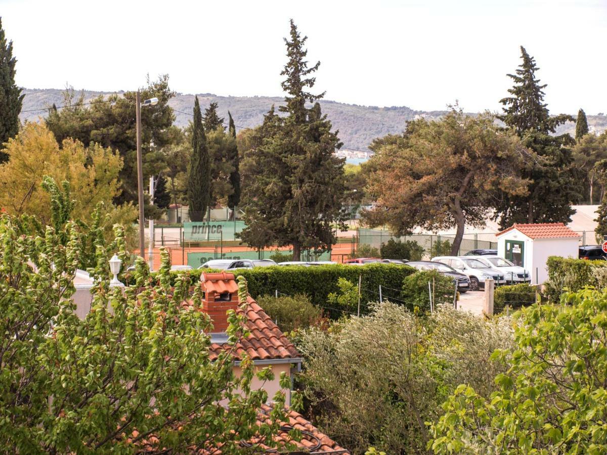 Apartment Pletikosic Kaštela Εξωτερικό φωτογραφία